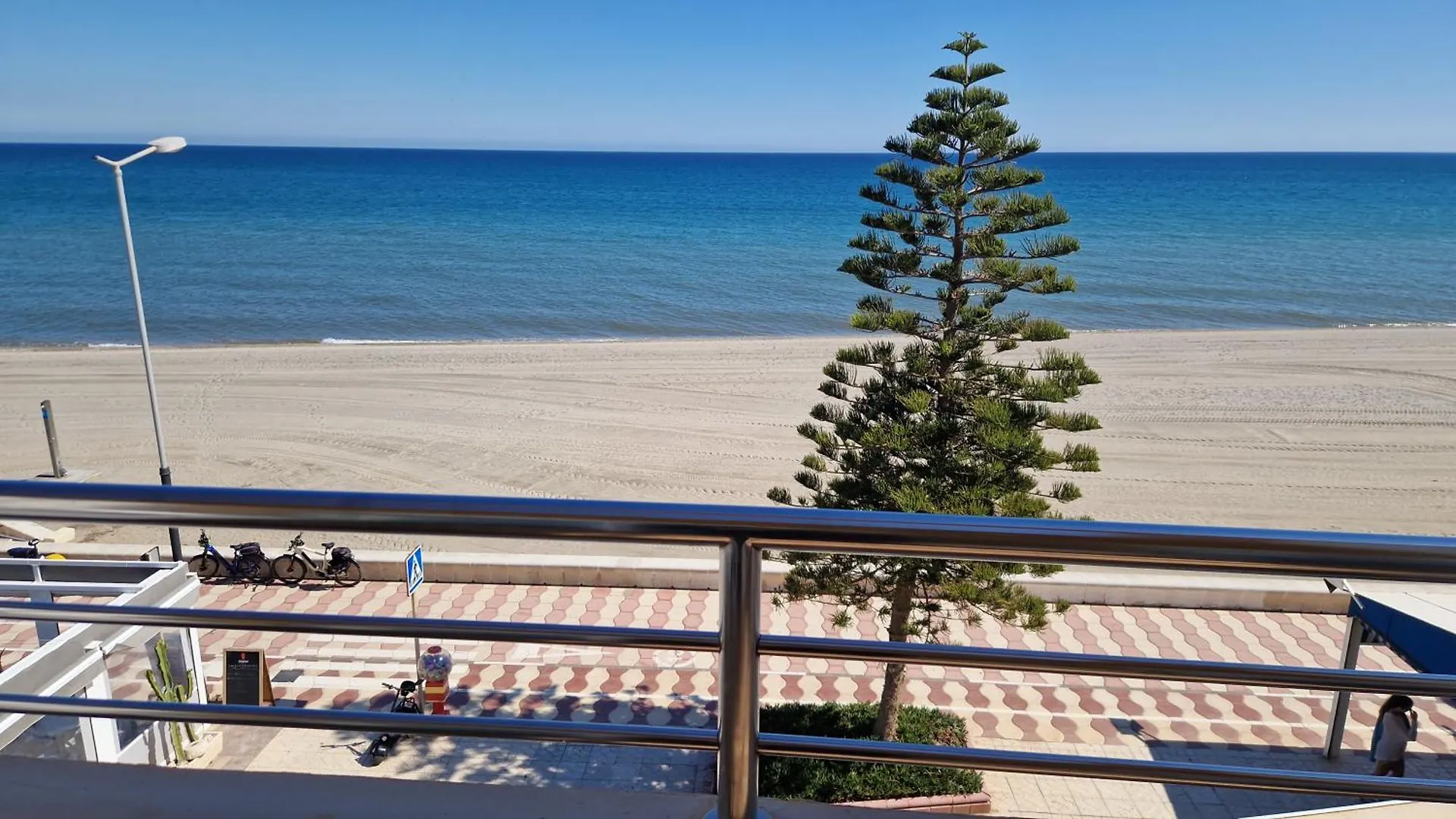 Atico Frente Al Mar, Un Dormitorio 