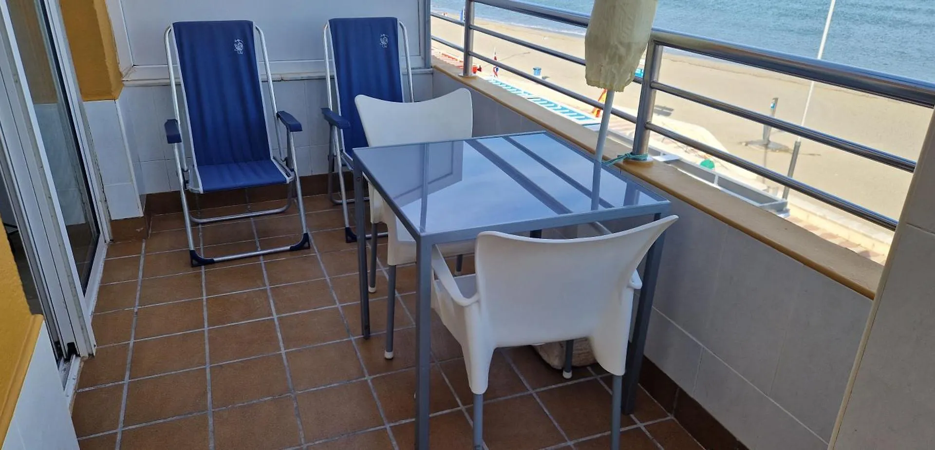 Atico Frente Al Mar, Un Dormitorio 