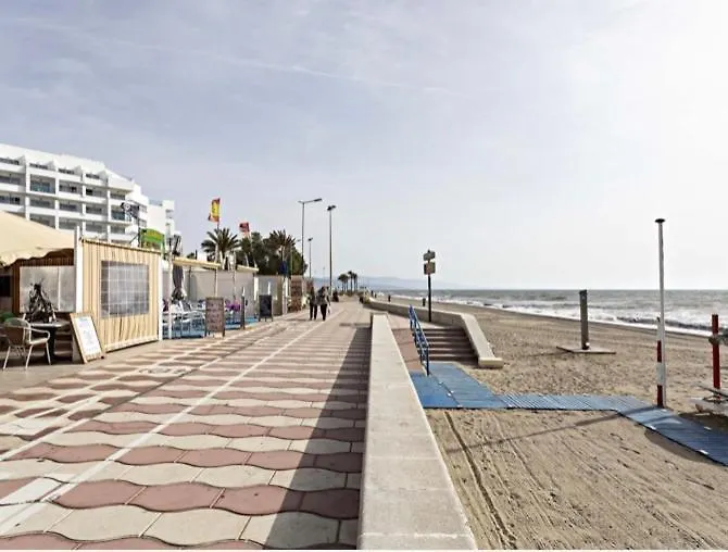 Atico Frente Al Mar, Un Dormitorio 