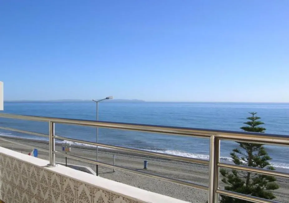 Atico Frente Al Mar, Un Dormitorio 