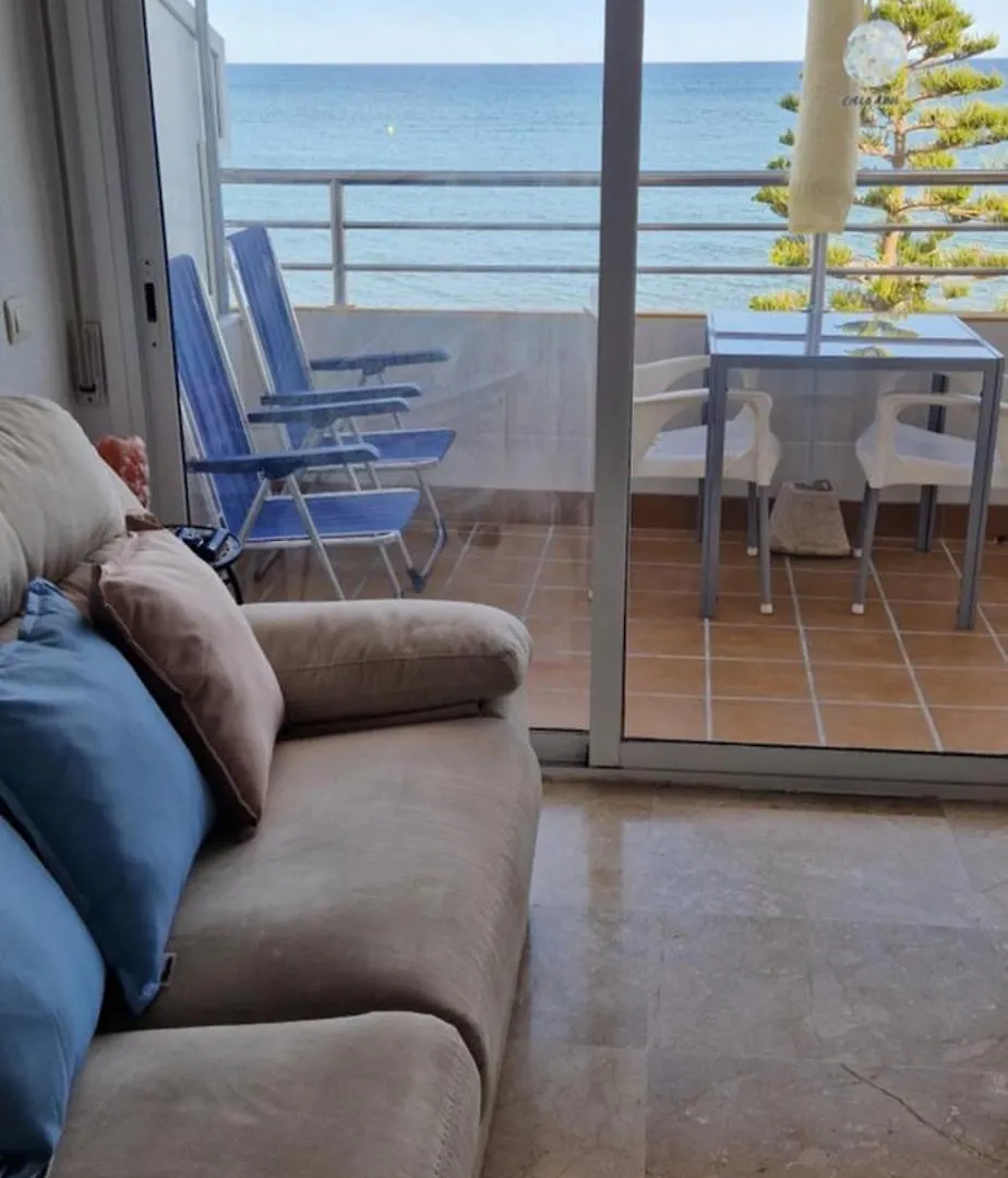 Atico Frente Al Mar, Un Dormitorio 