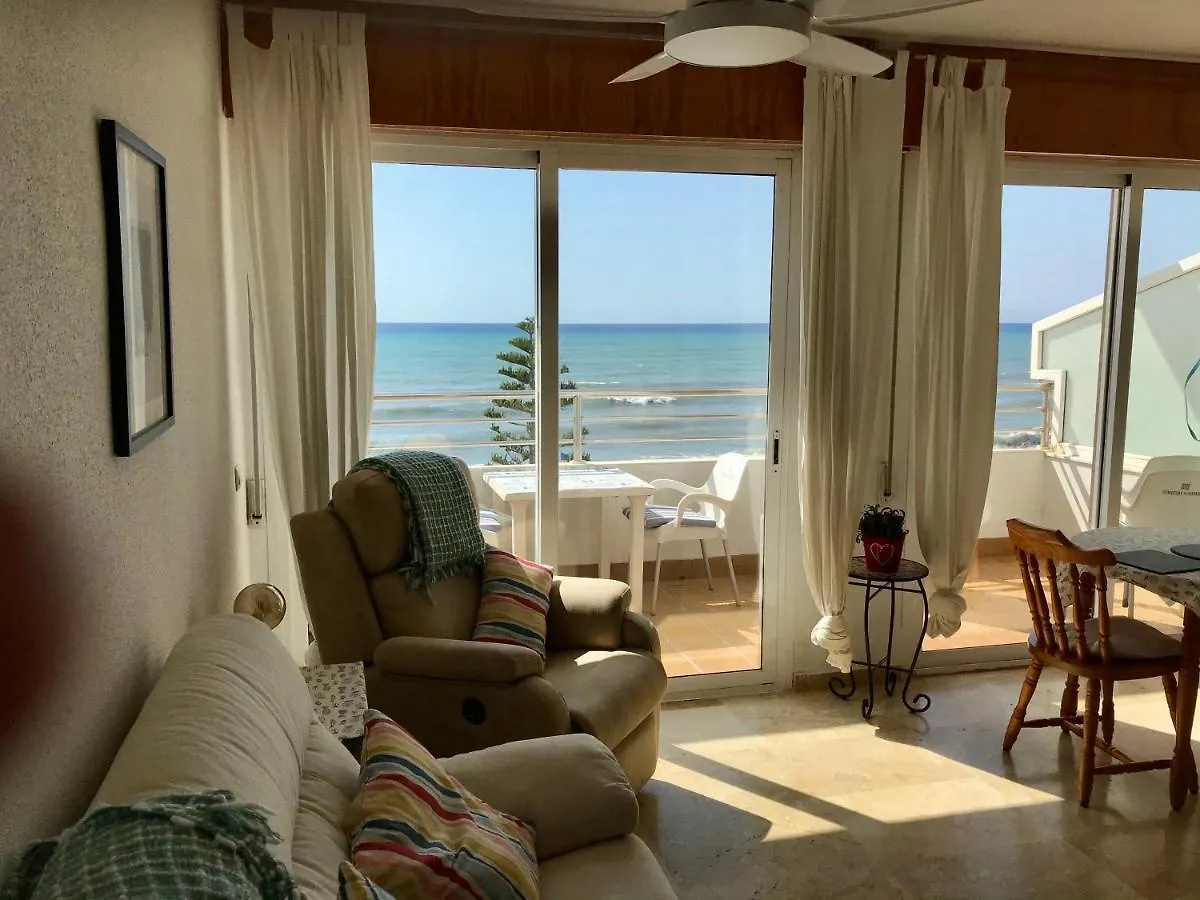 Atico Frente Al Mar, Un Dormitorio 